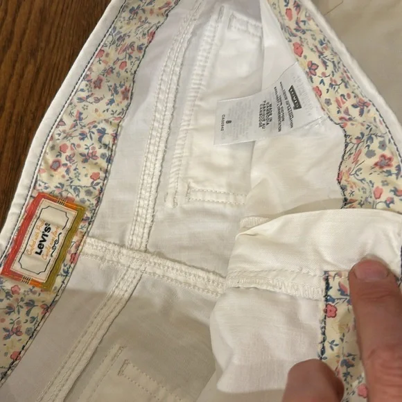 Levi capri - Picture 4 of 6